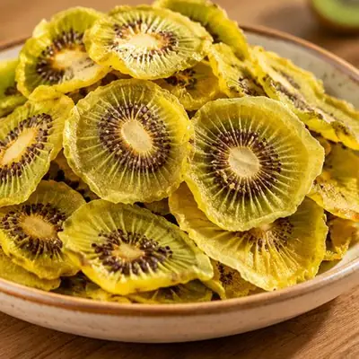 Dried kiwi in a bowl